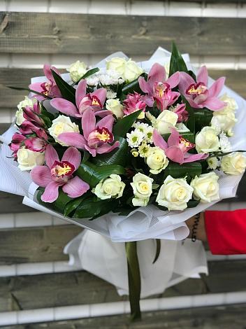 Букет цветов из: Розы и Хризантемы в Тимирязева