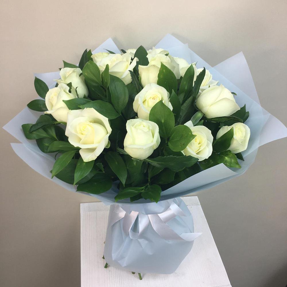 Букет 15 Белых роз Проуд в Тимирязева