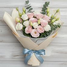 Букет цветов из:  Лизиантусы в Тимирязева