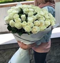 Букет 35 Белых роз в Тимирязева