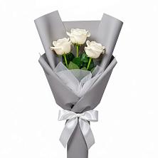 Букет 3 белые розы в Тимирязева