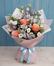 Букет цветов из:  Лизиантусы, Розы, Альстромерии и Гипсофила в Тимирязева