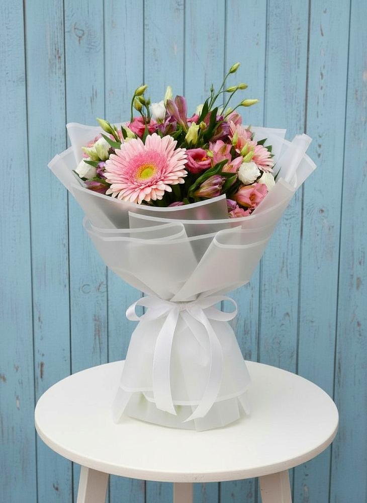 Букет цветов из: Герберы, Альстромерии и Лизиантусы в Тимирязева