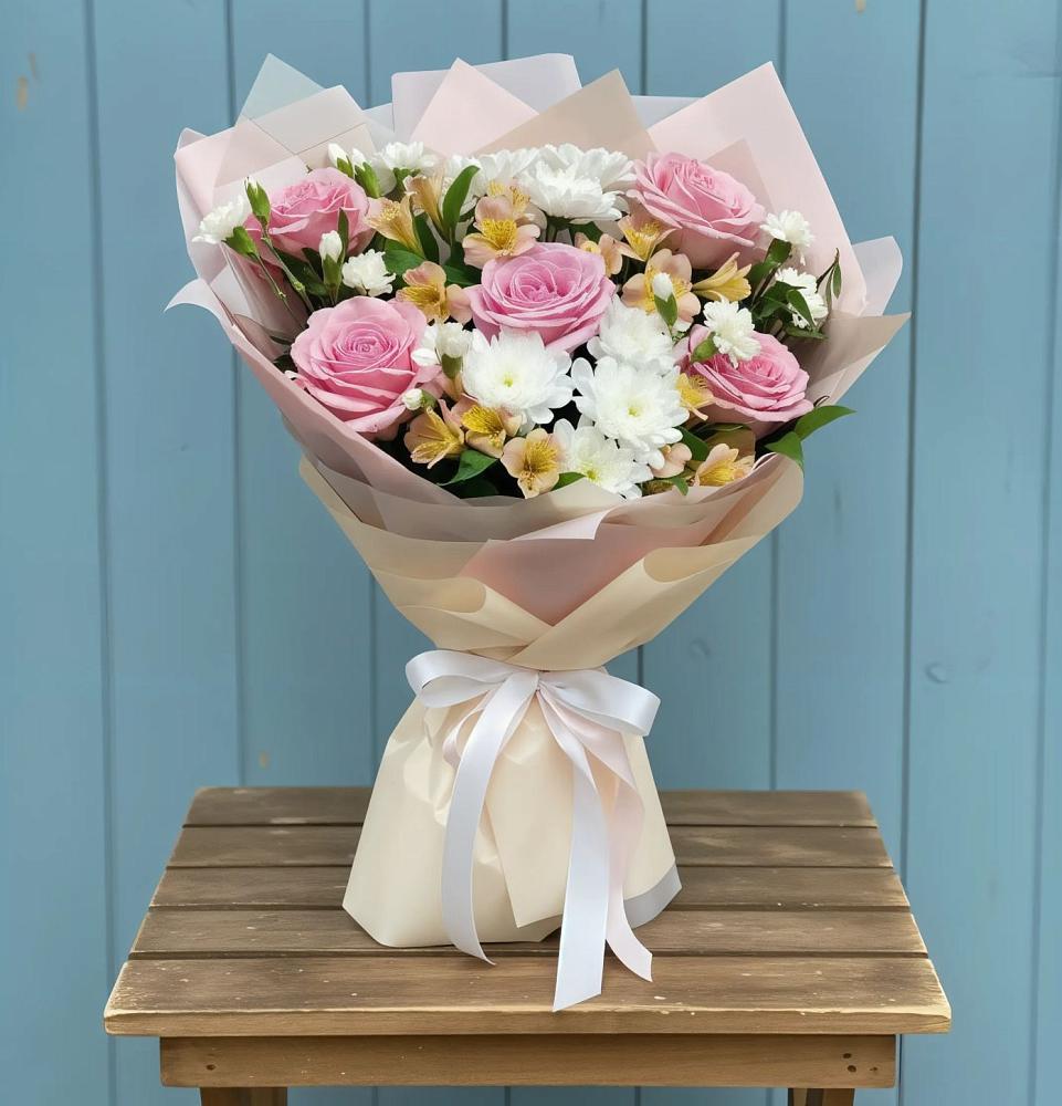 Букет цветов из: Гвоздики, Орхидеи и Розы в Тимирязева