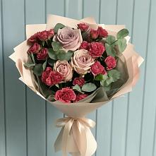 Букет цветов из:  Гвоздики и Розы в Тимирязева