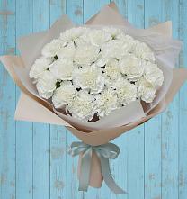Букет цветов из:  Гвоздики в Тимирязева